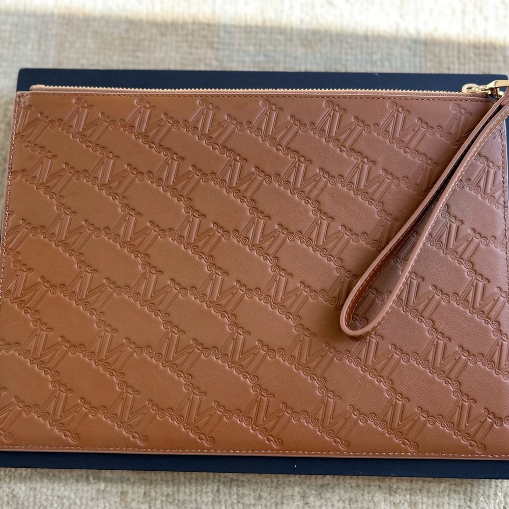 NWOT Max Mara Leather Portfolio Clutch - Picture 2 of 9
